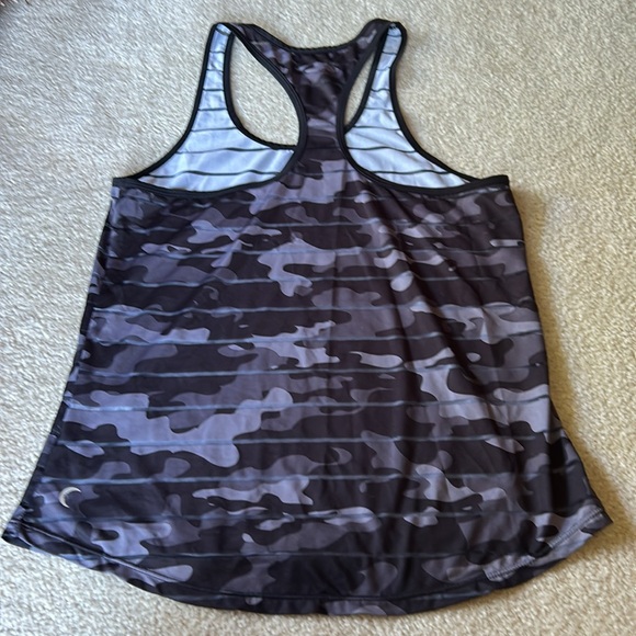 Zyia Havana tank, size small - Picture 2 of 2